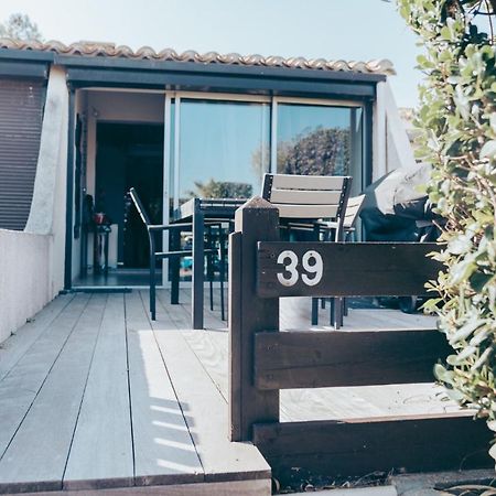 Village Naturiste Villa 2/4 Pers Avec Terrasse Agde Dış mekan fotoğraf