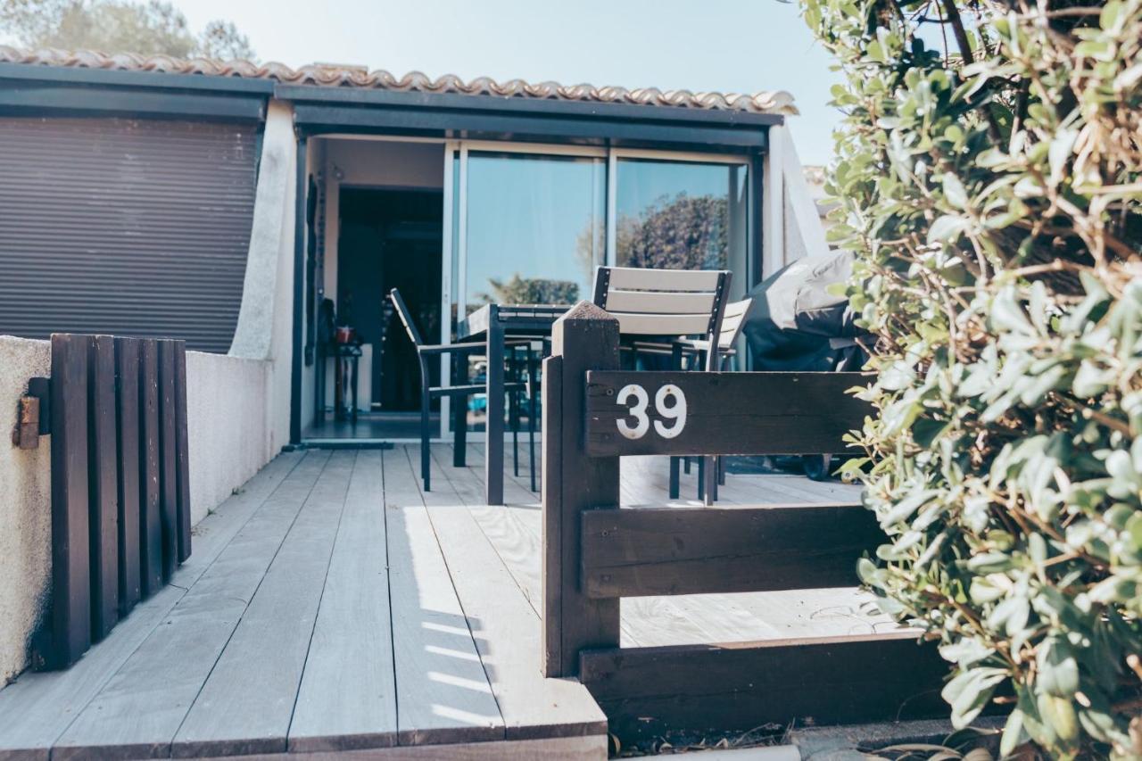 Village Naturiste Villa 2/4 Pers Avec Terrasse Agde Dış mekan fotoğraf